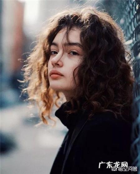 你知道今年的流行发型有哪些吗?