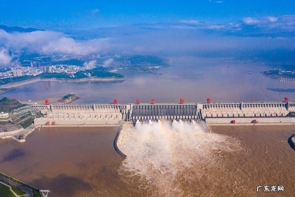 三峡大坝在哪个省的哪个市 都江堰在三峡的什么位置