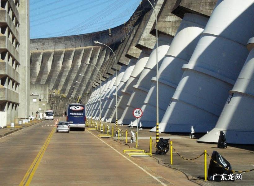 三峡大坝在哪个省的哪个市 都江堰在三峡的什么位置