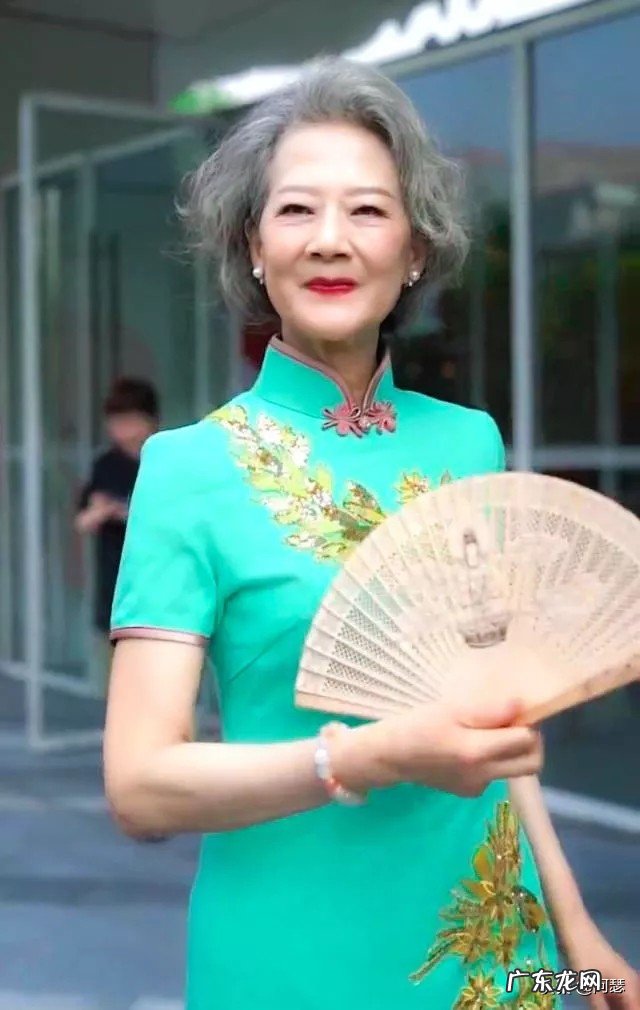 为什么女孩子要化妆?