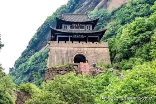 人活着的意义是什么?人为什么活着?