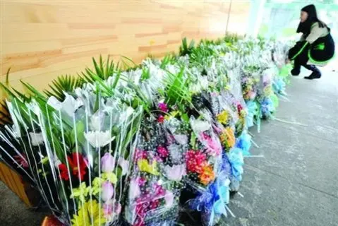 “上坟三不带,后人福气来”,清明节上坟究竟什么不能带?