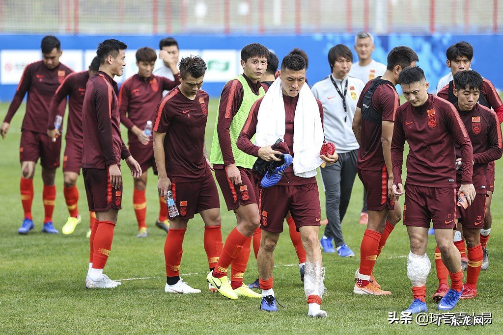 任人唯亲！国足集训27人名单，李铁曾执教过17人，欲打造嫡系部队，你怎么看？