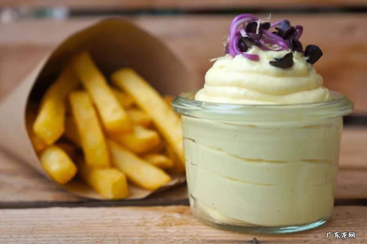 蛋黄油的用途和用法 蛋黄油的做法和作用