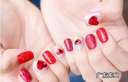美甲被做丑了怎么办?肯定你对指甲做了什么!