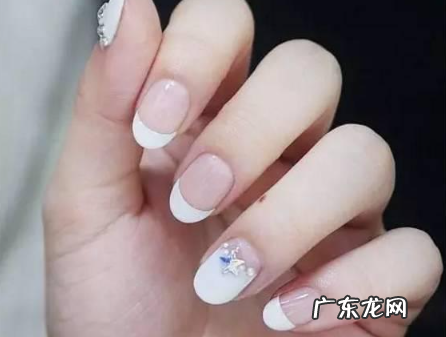 美甲被做丑了怎么办?肯定你对指甲做了什么!