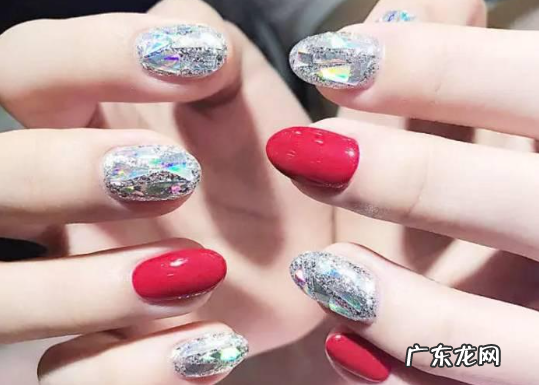 美甲被做丑了怎么办?肯定你对指甲做了什么!