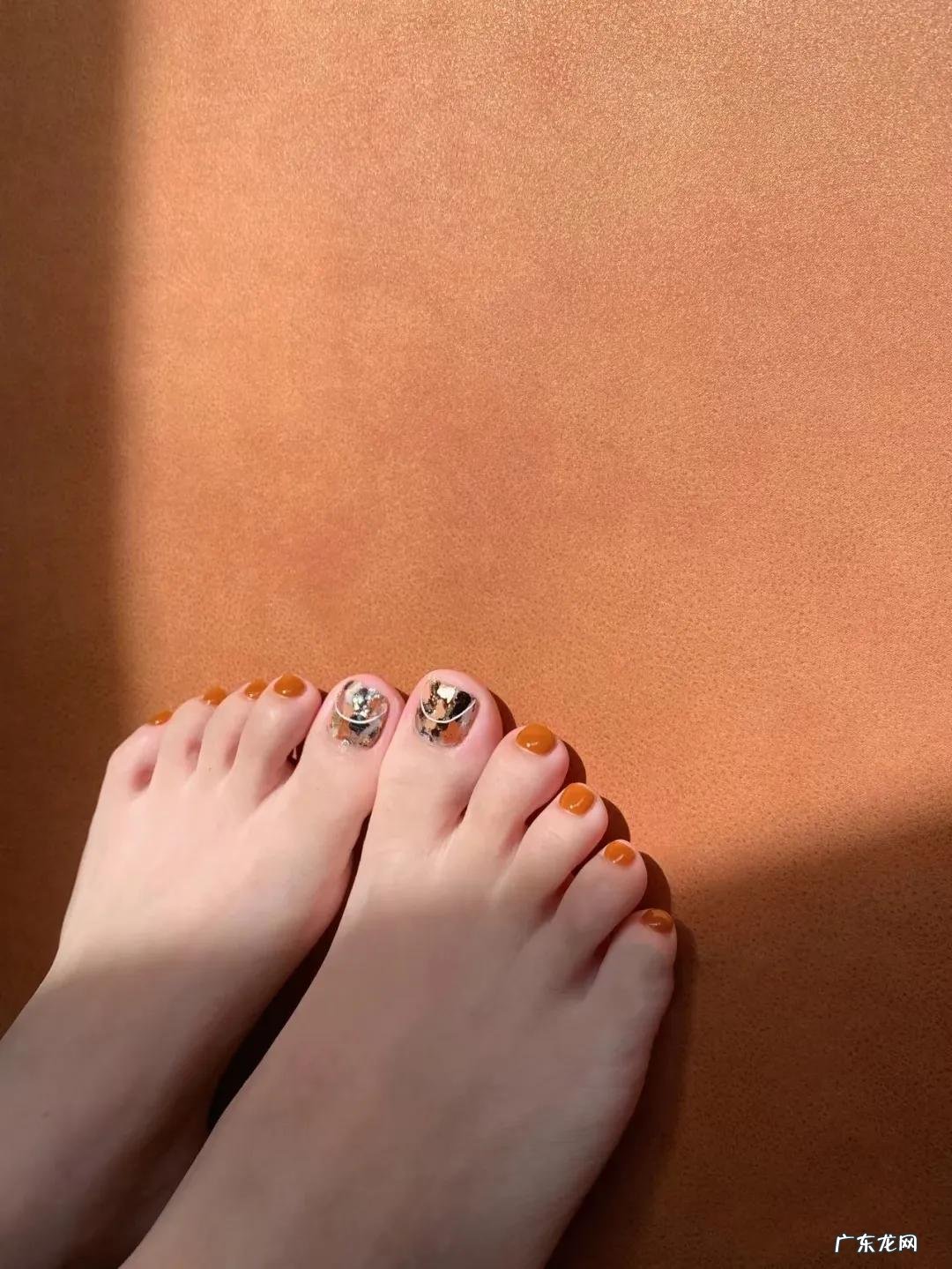 分享29款随性、甜美…各种风格简约脚趾美甲,2022也不用忘记美脚甲哦