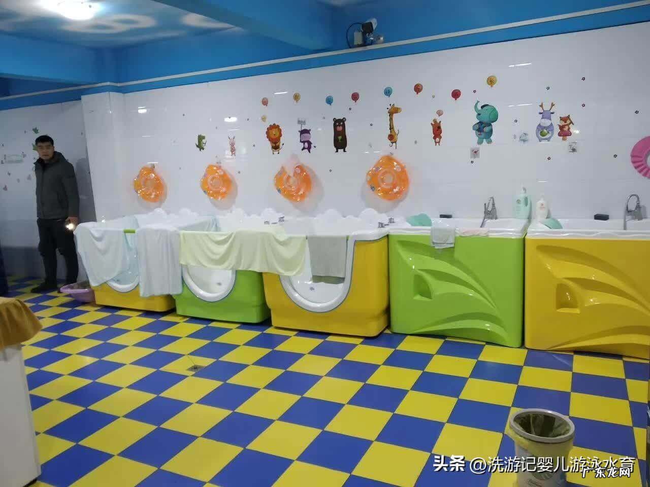 宝宝洗澡盆哪个牌子好