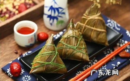 粽叶怎么煮不黄 煮粽子加什么粽叶不黄呢