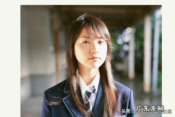 亲身试用!如何用爽身粉去头油?