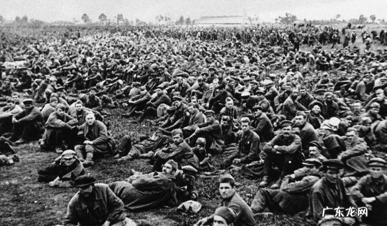 一个军有多少人?几个师? 部队一个营有多少个人