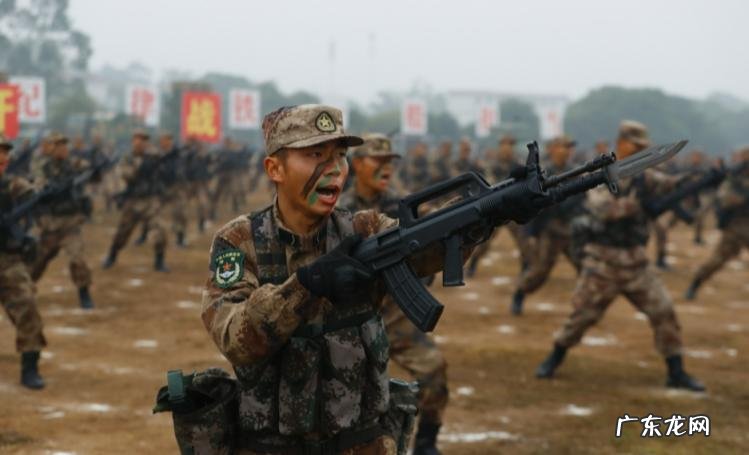 一个军有多少人?几个师? 部队一个营有多少个人