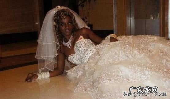 发现非洲有很多年轻的单亲妈妈,这是为什么?