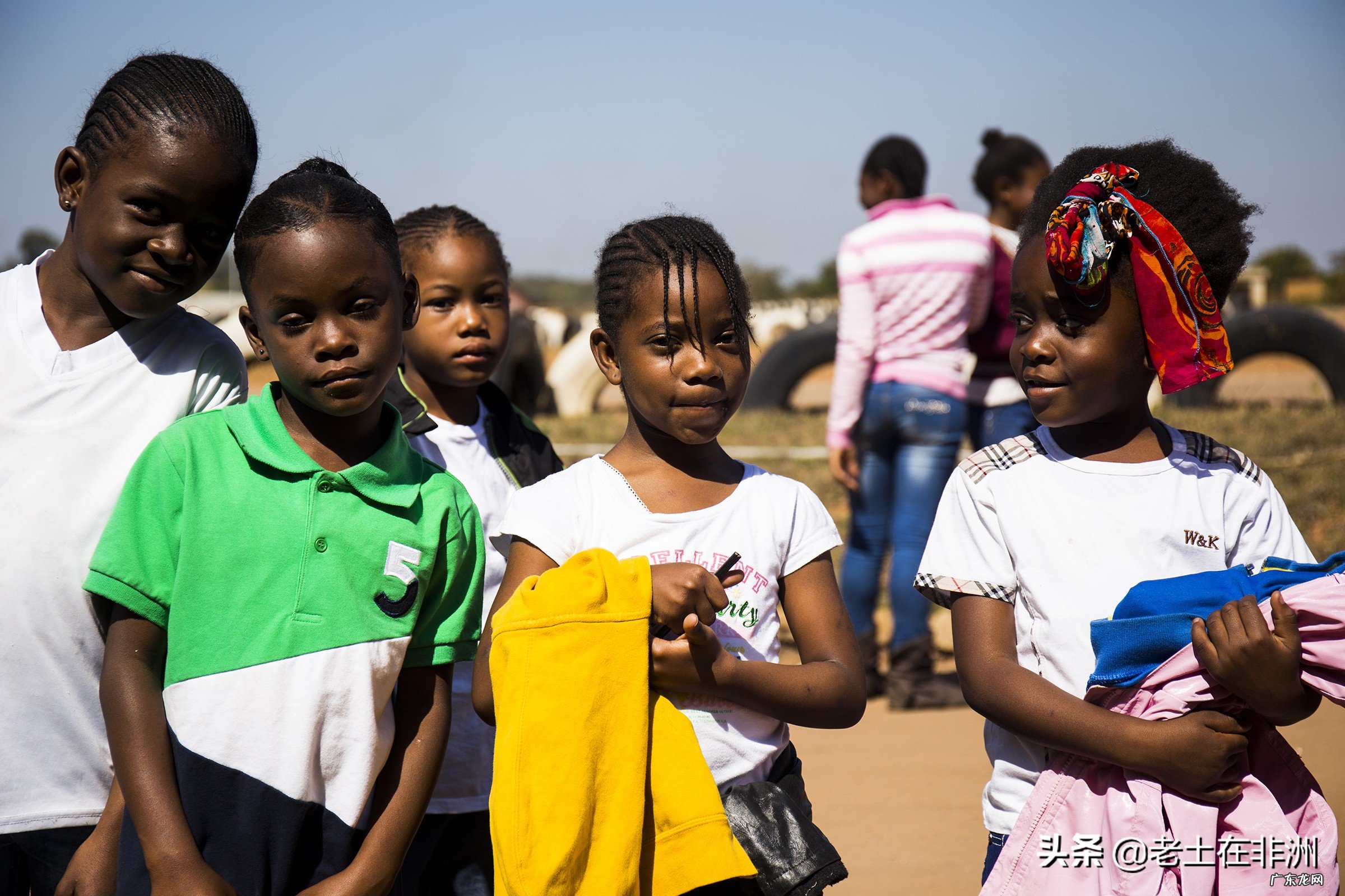 发现非洲有很多年轻的单亲妈妈,这是为什么?