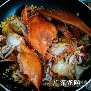 避风塘炒蟹的正宗做法 避风塘炒蟹窍门