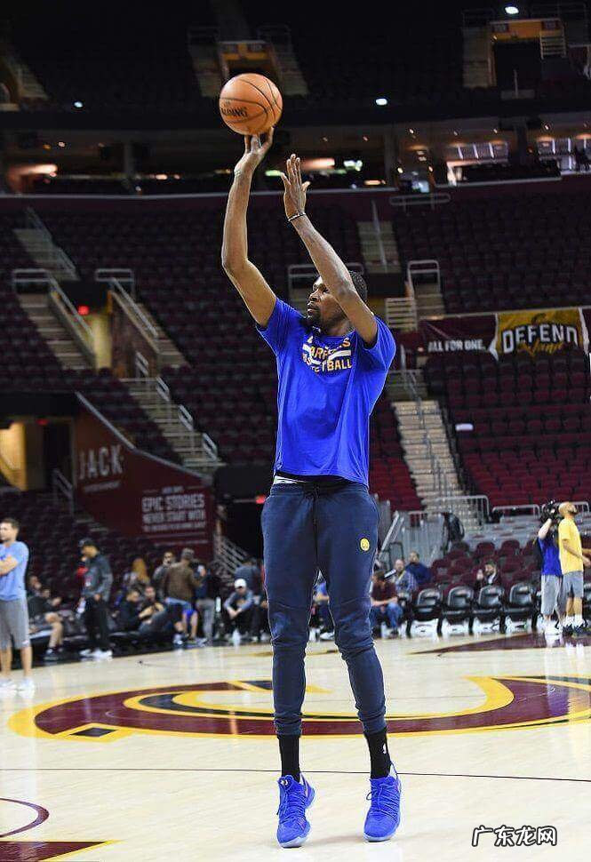 投篮厉害的人叫什么 我们班的投篮高手