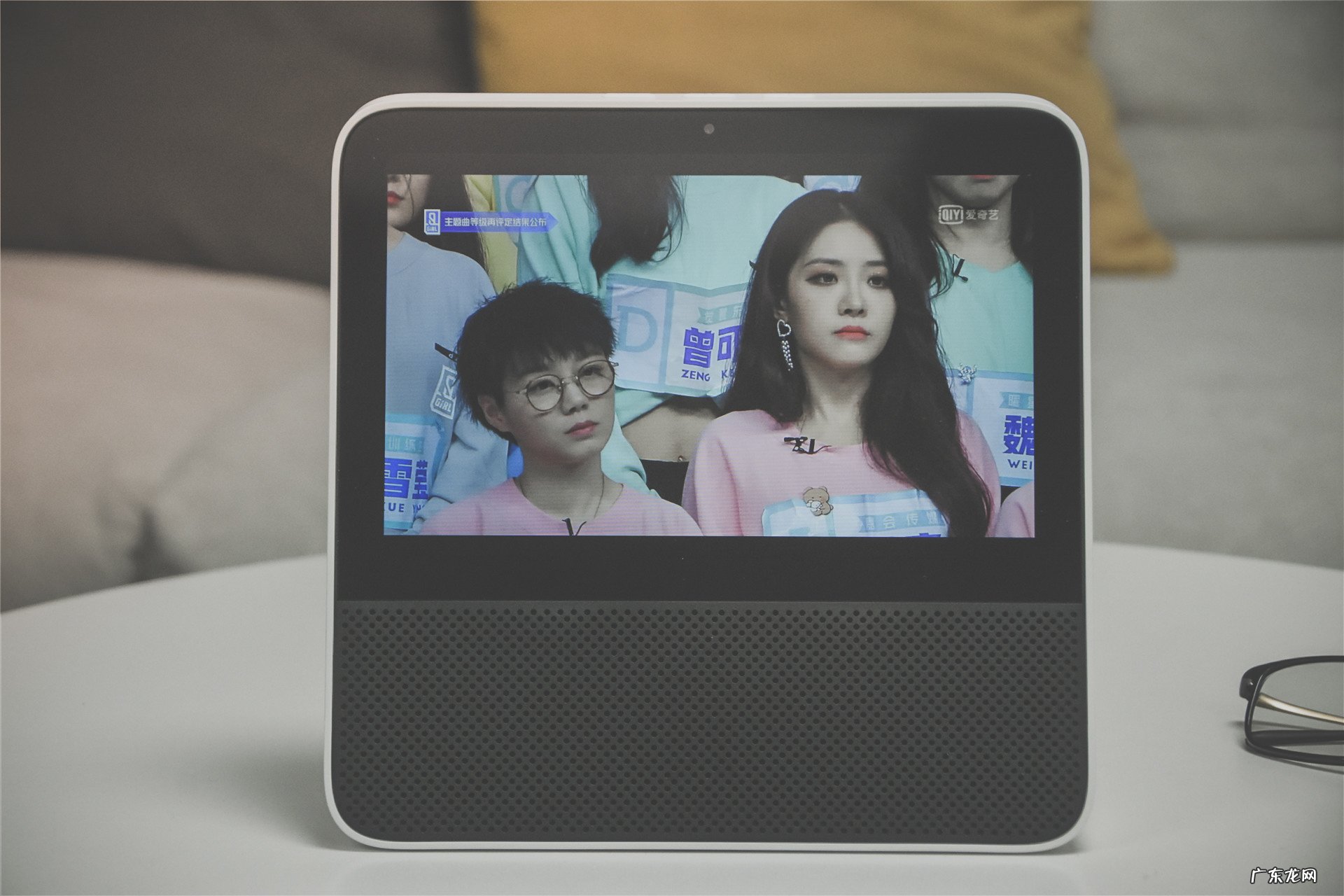 redmi小爱触屏音箱和小度x8哪个好用？