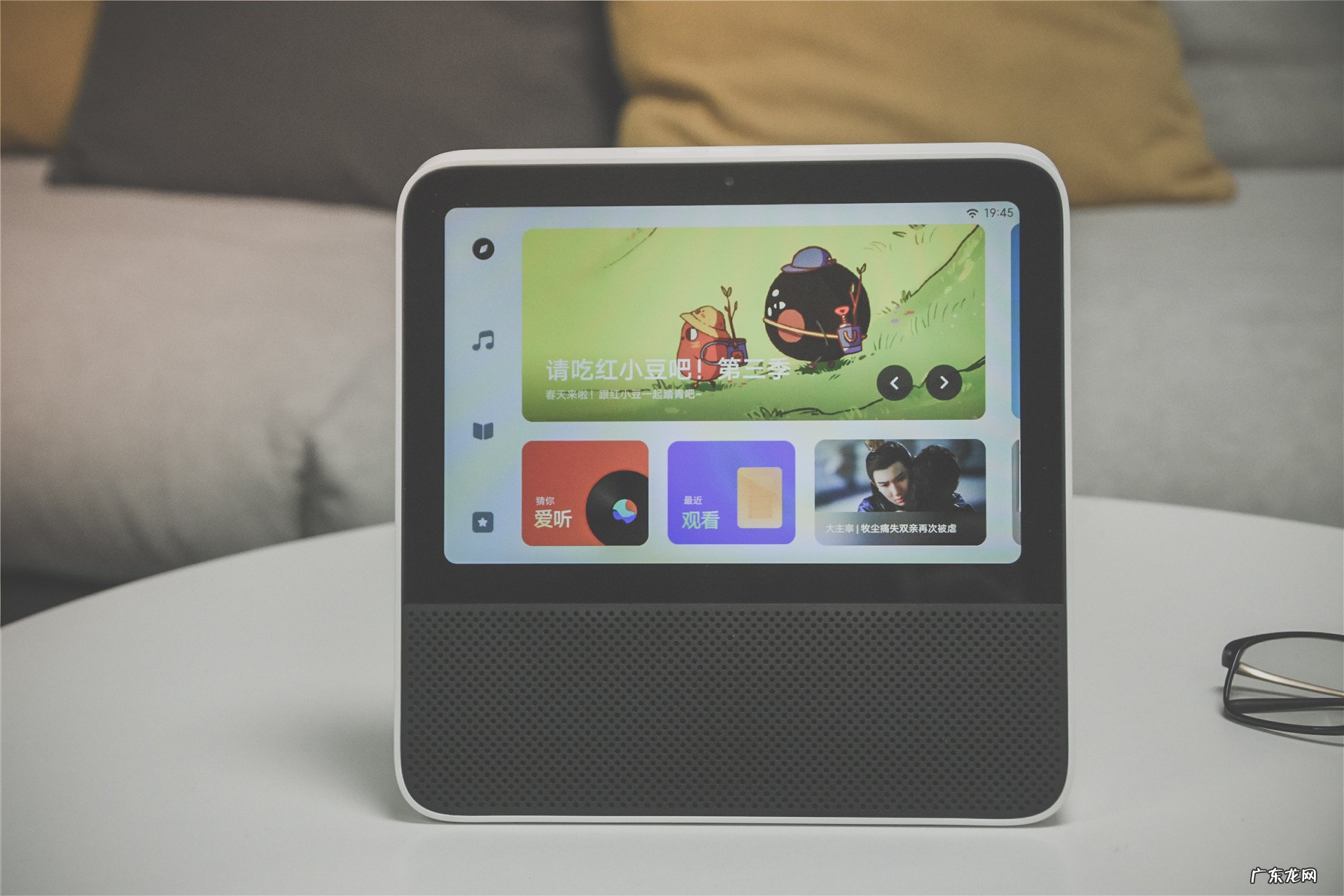 redmi小爱触屏音箱和小度x8哪个好用?