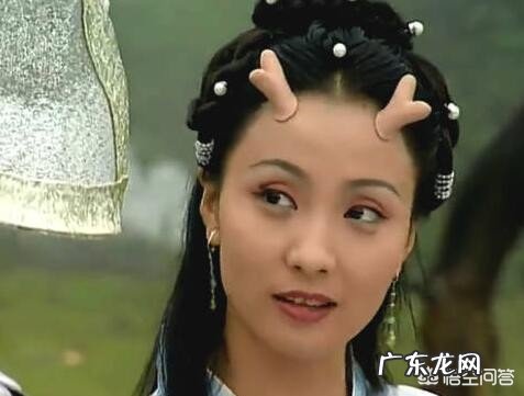 上眼窝凹陷怎么修复?