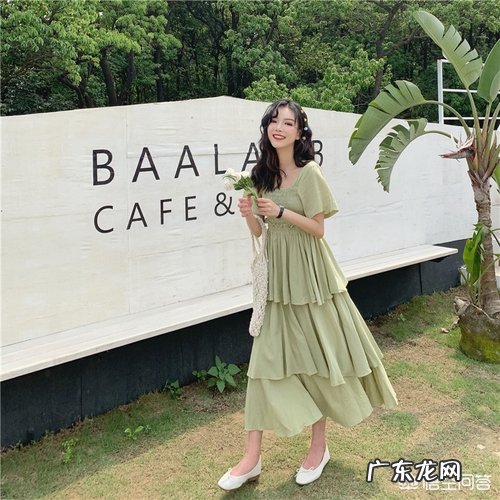 哪些颜色的衣服能提亮肤色？