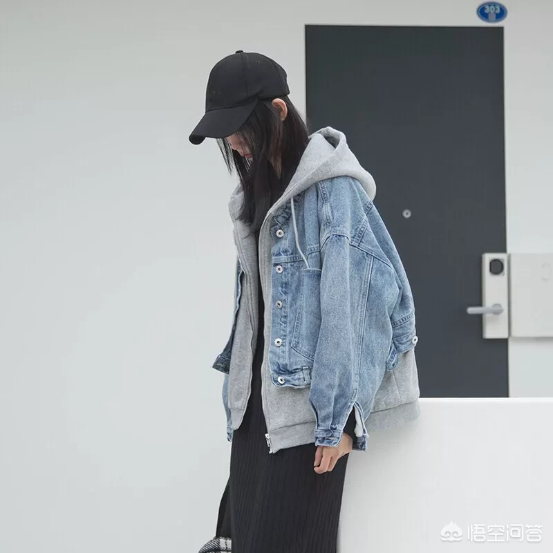 冬季基础单品卫衣怎样搭配衣服可以穿出时尚感？