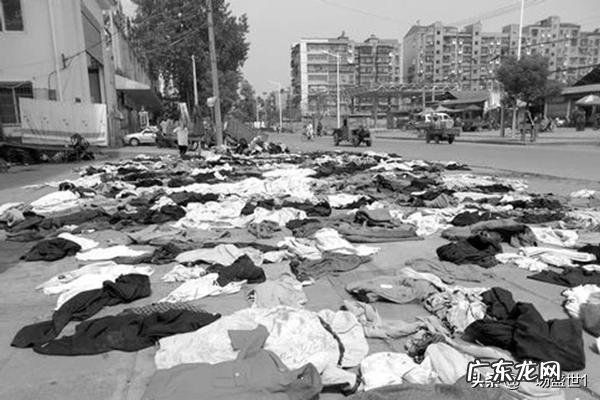 发霉的衣服怎么洗?