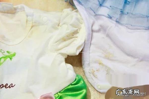 发霉的衣服怎么洗?