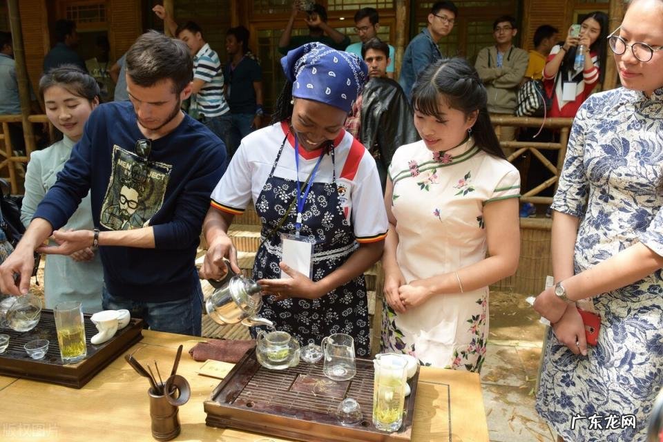 中国与巴基斯坦关系 巴基斯坦跟中国的关系为什么这么好