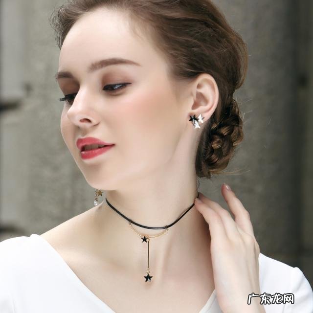 41岁是人生一大坎 41岁的女人是一道坎应该穿什么衣服