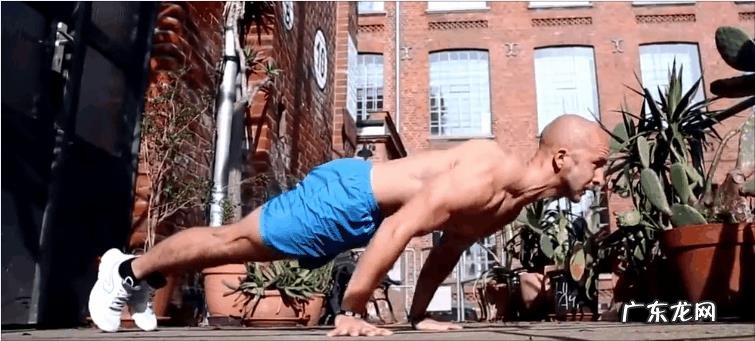 刚会的倒立,如何进阶倒立撑?