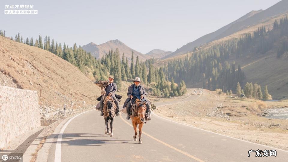 说一个人得瑟是什么意思 人生在于得瑟是什么意思