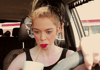 说一个人得瑟是什么意思 人生在于得瑟是什么意思