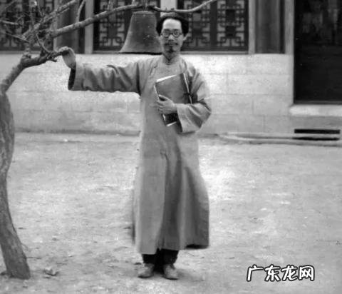 许地山简介资料20字 许地山《落花生》介绍