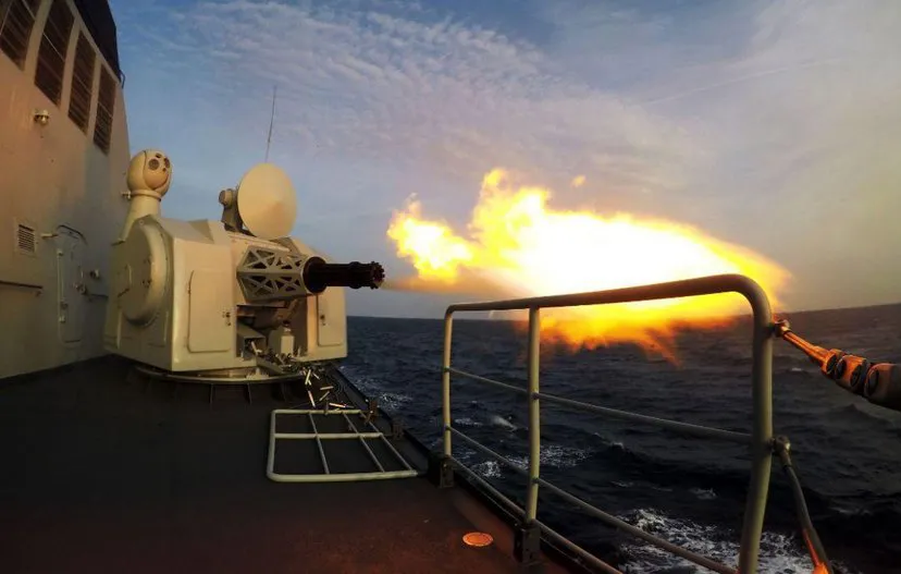 可否通过用子弹射击核弹头来阻止核弹爆炸?