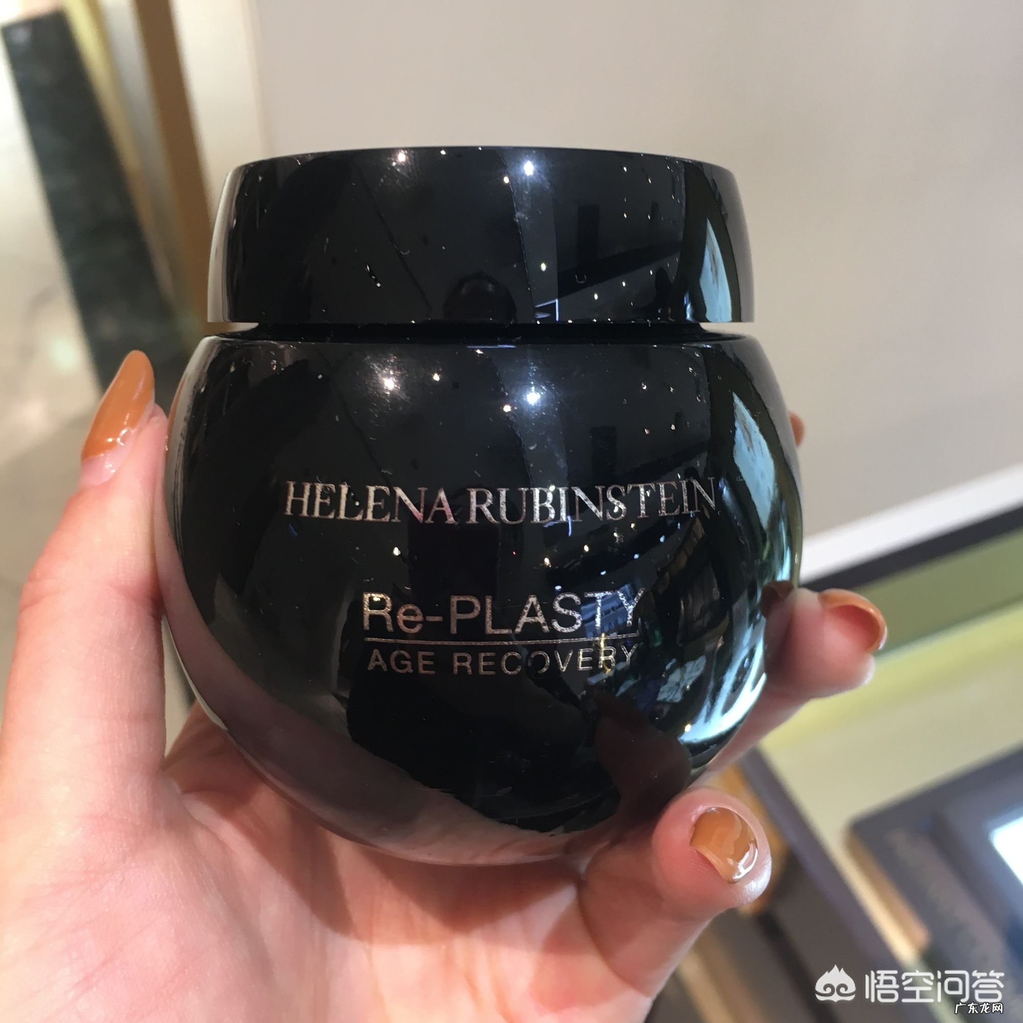 同样是面霜,为什么要分日霜与晚霜?