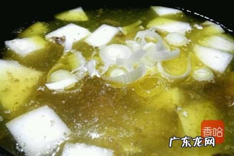 牛骨头汤的做法和功效 牛骨头汤炖萝卜的做法