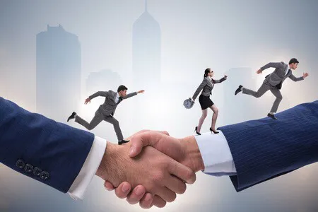 “有些人,老了才明白:亲情,是需要等价交换的”你怎么看?