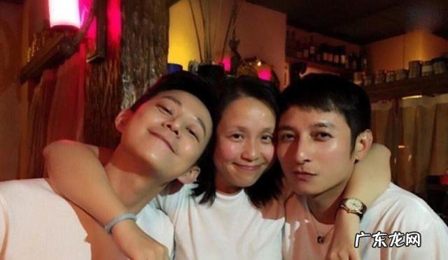 何炅和李维嘉是什么关系 何炅李维嘉同时喜欢一个人