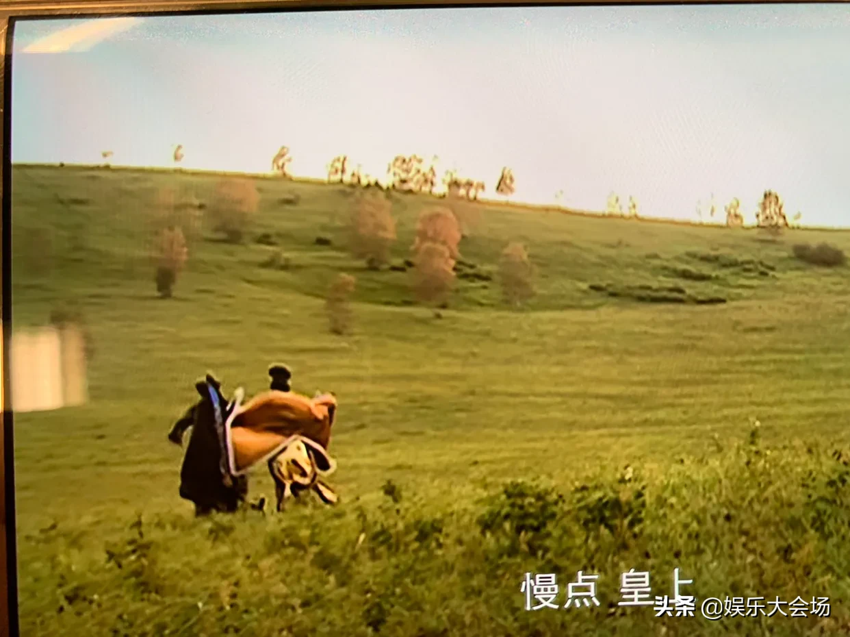 《康熙王朝》胤禔钟情宝日龙梅，康熙为何当着他的面与宝日龙梅云雨？胤禔心里疼吗？