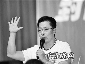 疯狂英语李阳家暴妻子案 疯狂英语李阳打老婆的事