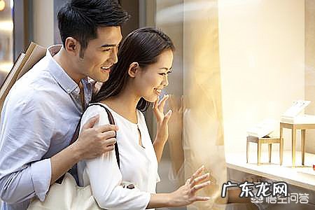 30岁的男人和40岁的男人有什么不同？哪个在女人眼中更有魅力？