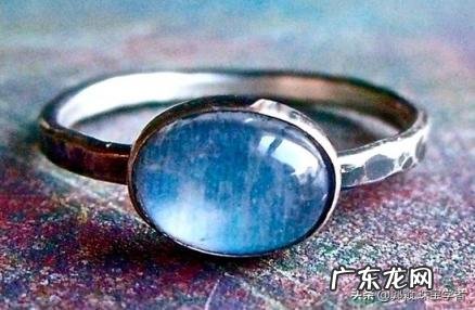 拉长石和月光石的区别图片 拉长石是不是月光石