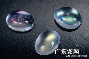 拉长石和月光石的区别图片 拉长石是不是月光石