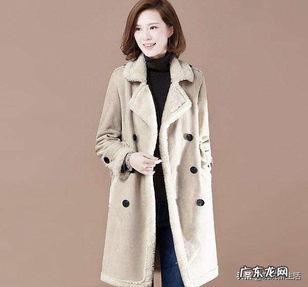 五十五岁穿什么衣服好看?