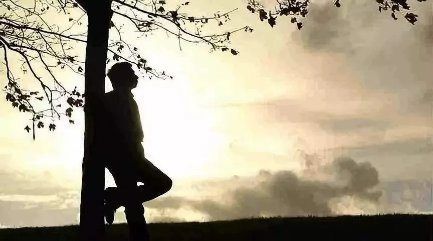 “有些中年人,知道挣钱不容易,所以才越来越舍不得花钱”怎么看?