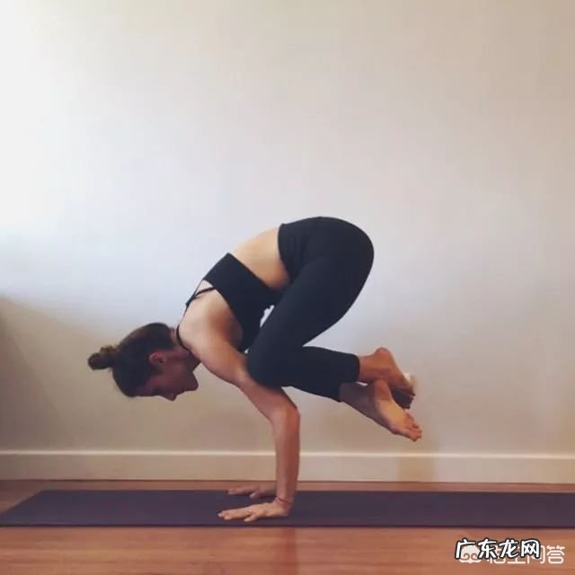 初学瑜伽应该练习什么体式呢?