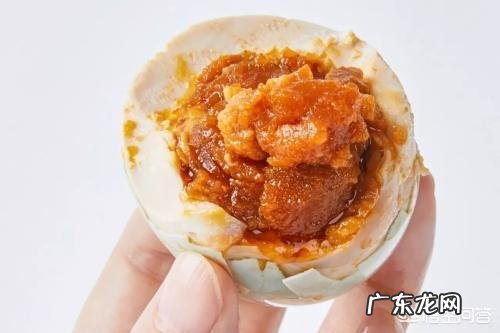 咸鸭蛋千万不能和什么食物一起吃?