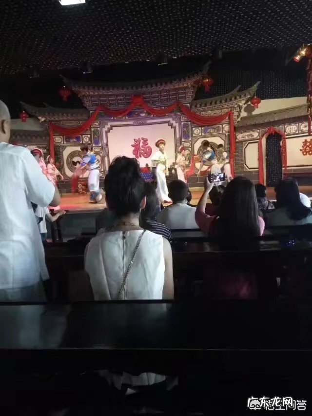 即使身边再多人,感觉自己始终是一个人,我这是怎么了?