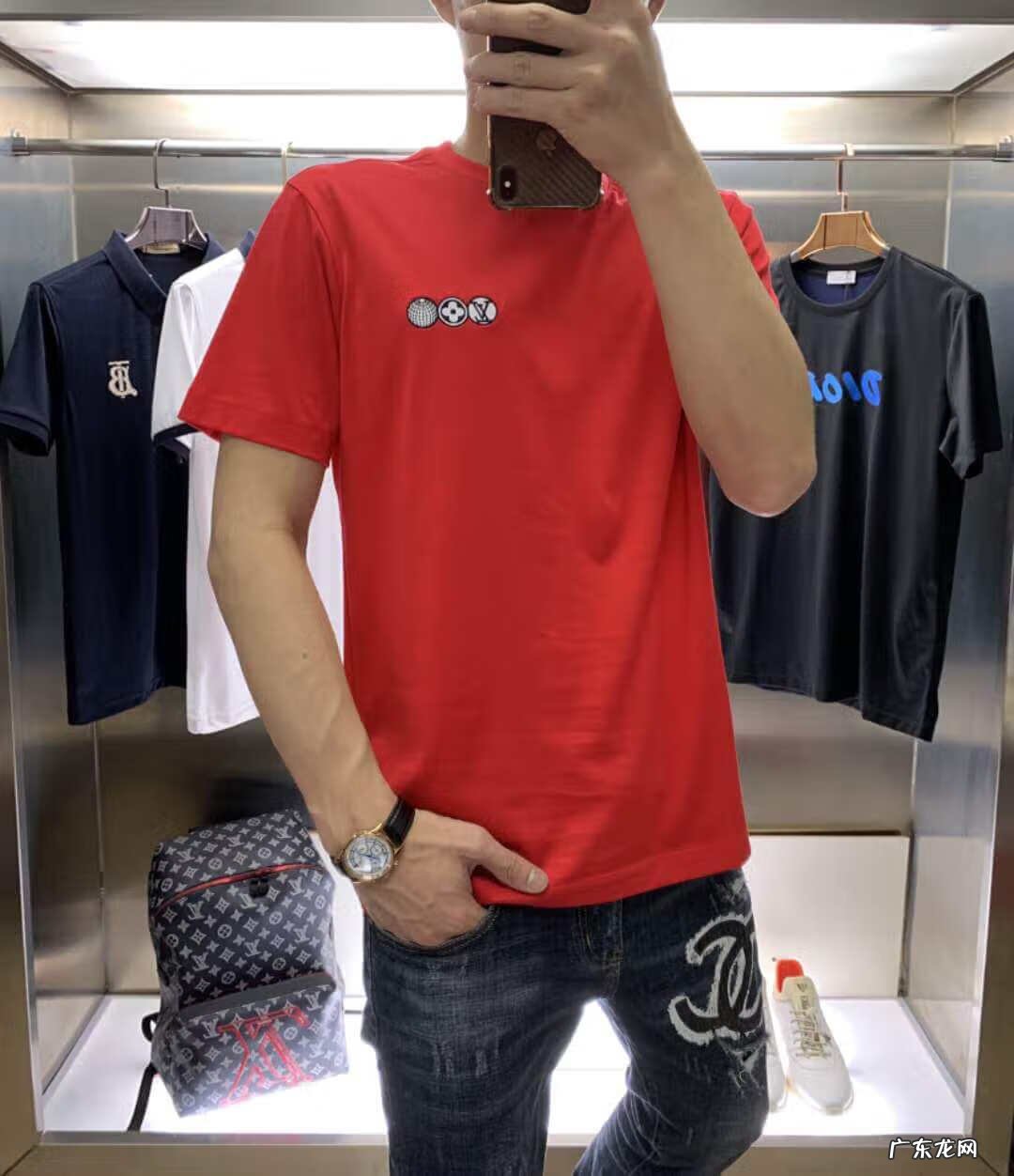 服装店门开的风水 鬼市一条街服装